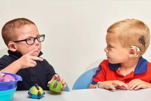 راهکاری برای بهبود مهارت های اجتماعی کودکان مبتلا به لطمه شنوایی