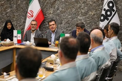 آمادگی معاونت علمی برای نوسازی و ارتقاء فناوری فولاد مبارکه اصفهان