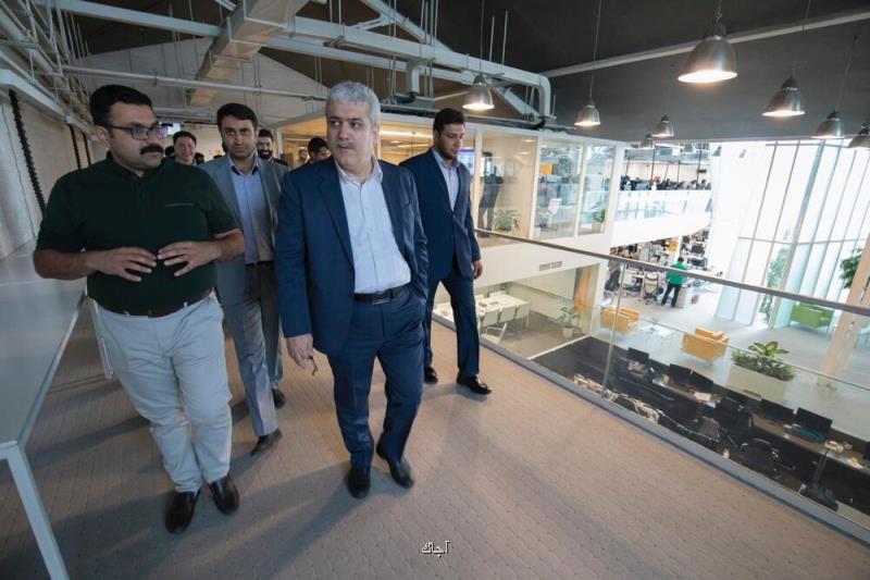 بازدید سرزده معاون علمی و فناوری رئیس جمهور از علی بابا